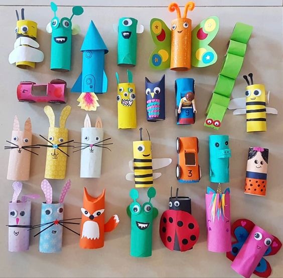 Animais divertidos com rolo de papel